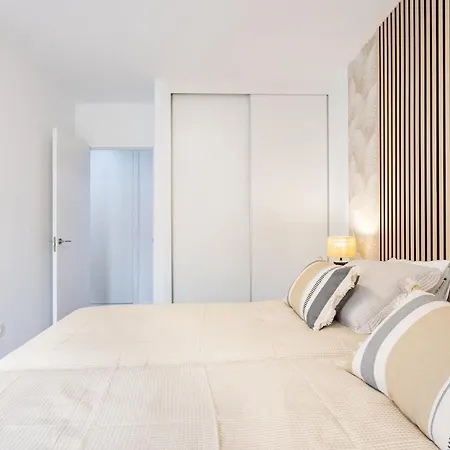 New Residential Playa E5 アパート *
